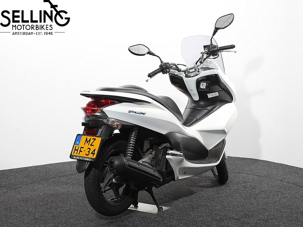 PCX 125