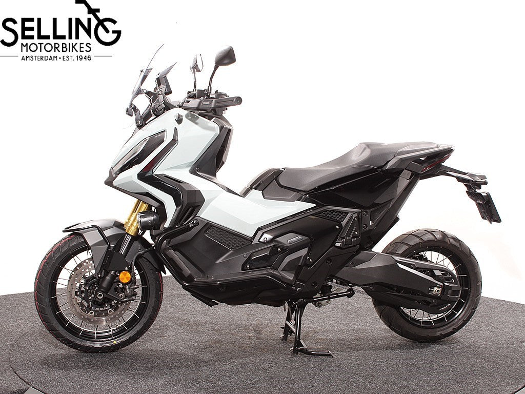 X-ADV 750 B187 Puco Blue