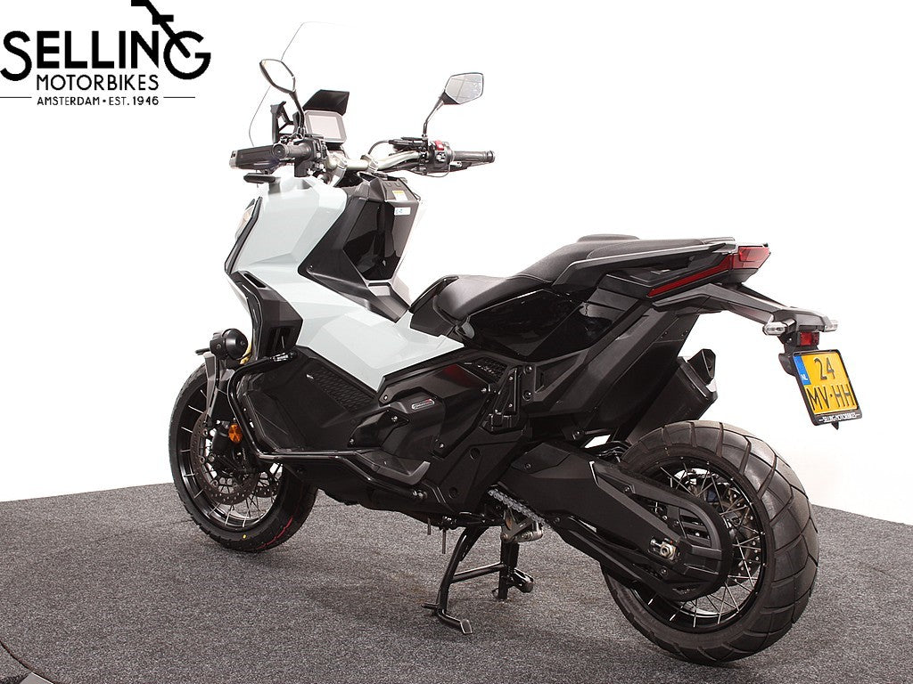 X-ADV 750 B187 Puco Blue