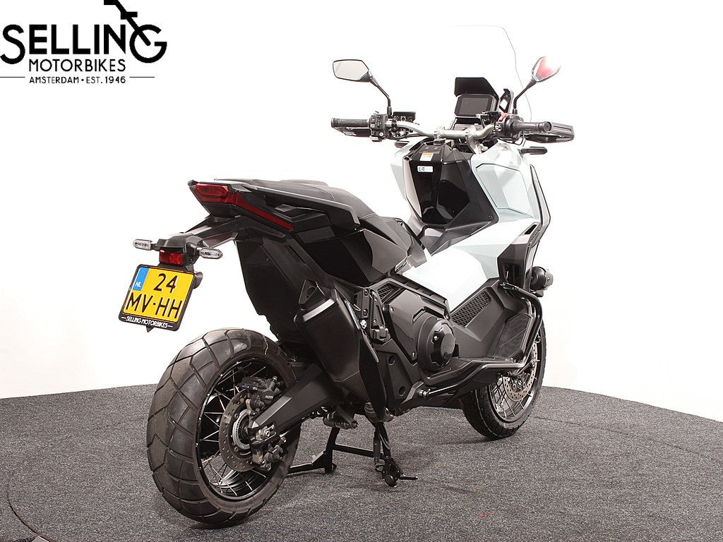 X-ADV 750 B187 Puco Blue