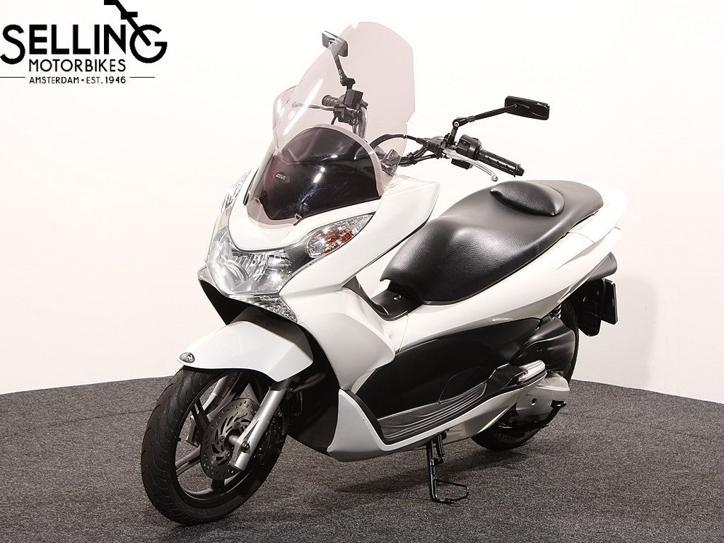 PCX 125
