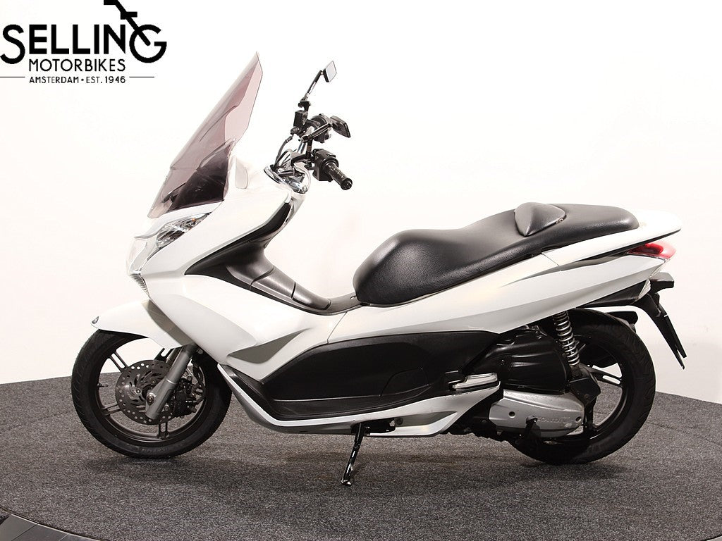 PCX 125