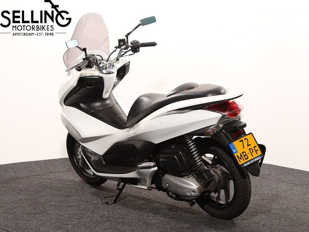 PCX 125
