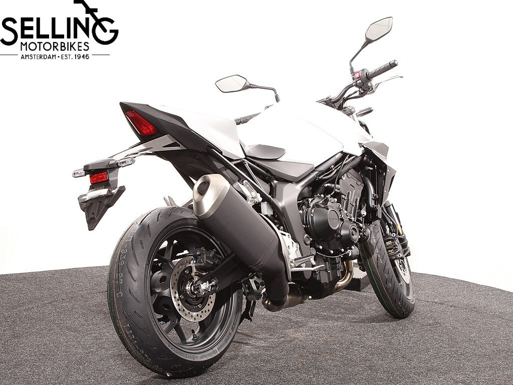 CB 1000 Hornet