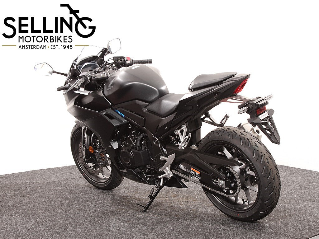 CBR 500 R Mat Gunpowder Black Metallic