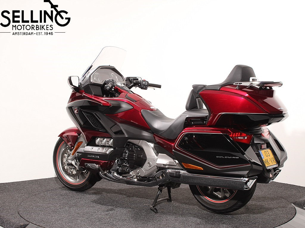 GL 1800 DCT