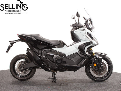 X-ADV 750 B187 Puco Blue