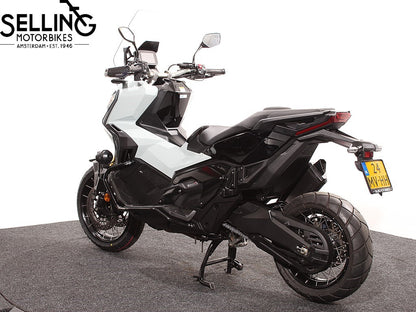 X-ADV 750 B187 Puco Blue