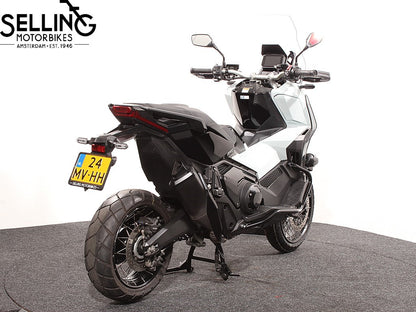 X-ADV 750 B187 Puco Blue