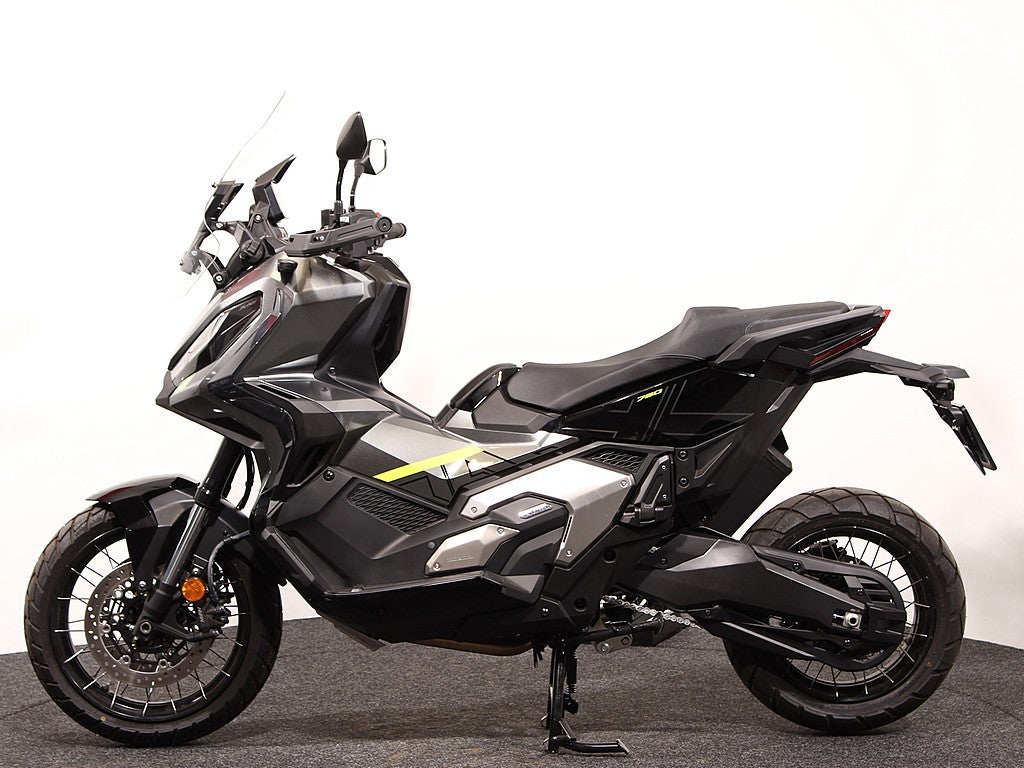 X-ADV 750 NHC65 Iridium Grey Metallic