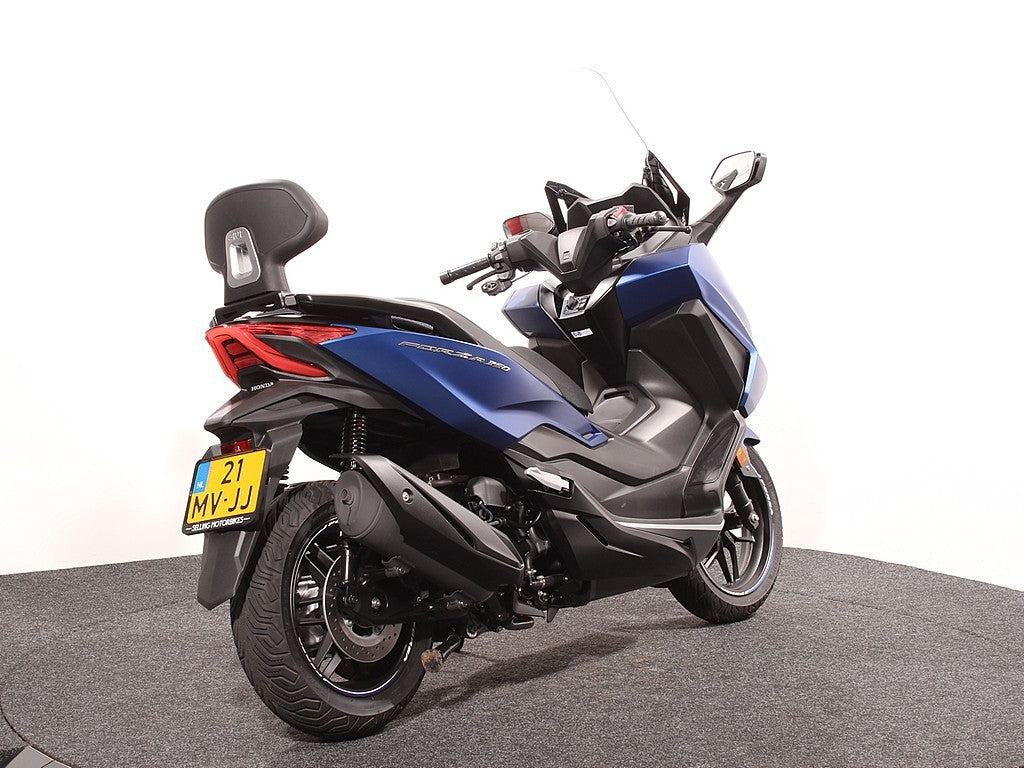 NSS 350 Forza PB397 Mat Pearl Pacific Blue