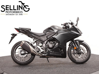 CBR 500 R Mat Gunpowder Black Metallic
