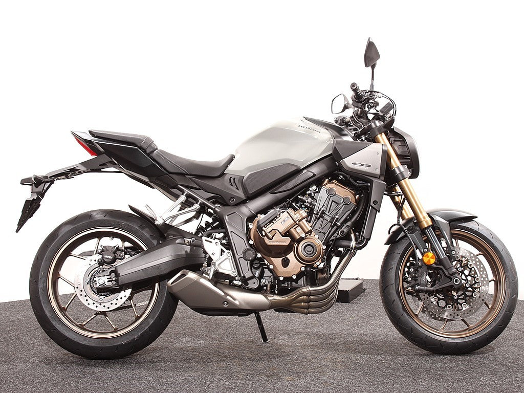 CB 650 RC Pearl Smoky Gray