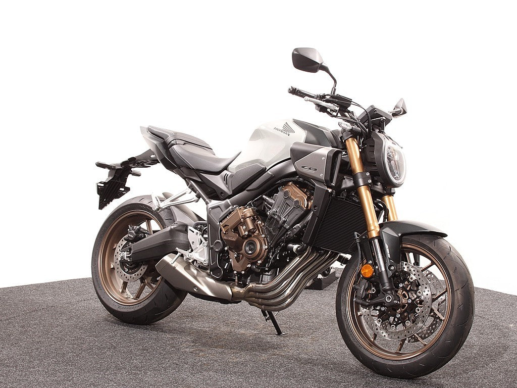 CB 650 RC Pearl Smoky Gray