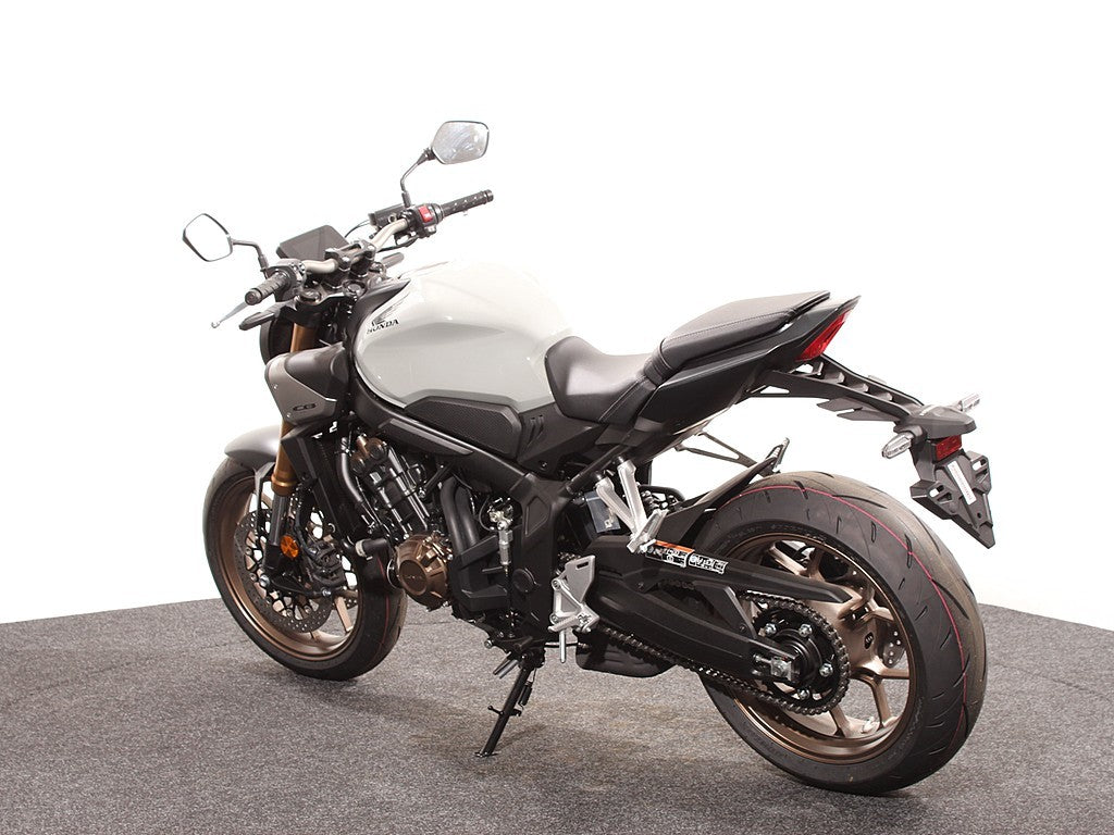 CB 650 RC Pearl Smoky Gray