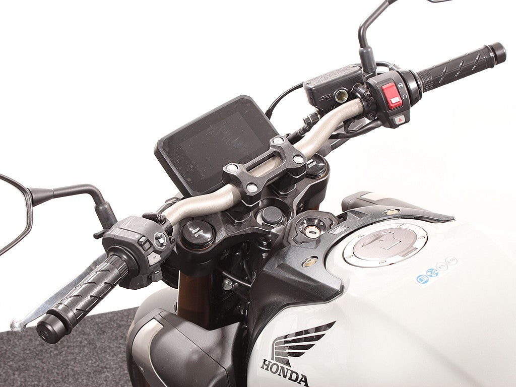 CB 650 RC Pearl Smoky Gray