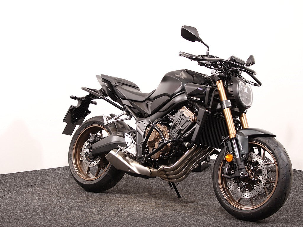 CB 650 R Neo Sports Café TOUR